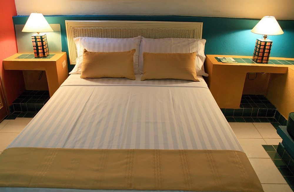 Hotel Guadaira Resort Мелгар Екстериор снимка